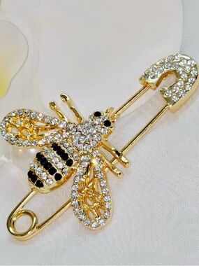 Anthropologie Gold and Black Bee Safety Pin Brooch